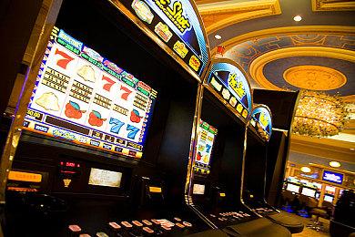 《吸血鬼幸存者》5月推出《魂斗罗》联动DLC